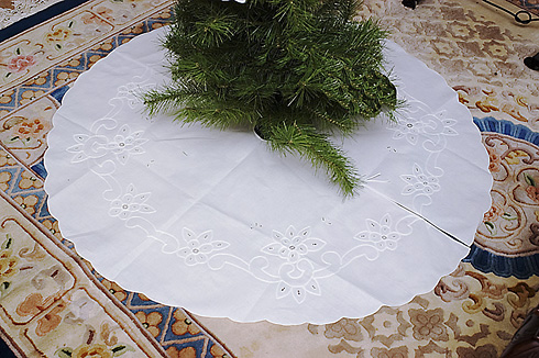 Imperial Embroidered Tree Skirt All Cotton.